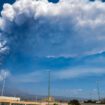 Italie : l’aéroport de Catane fermé à cause d’une éruption du volcan l’Etna