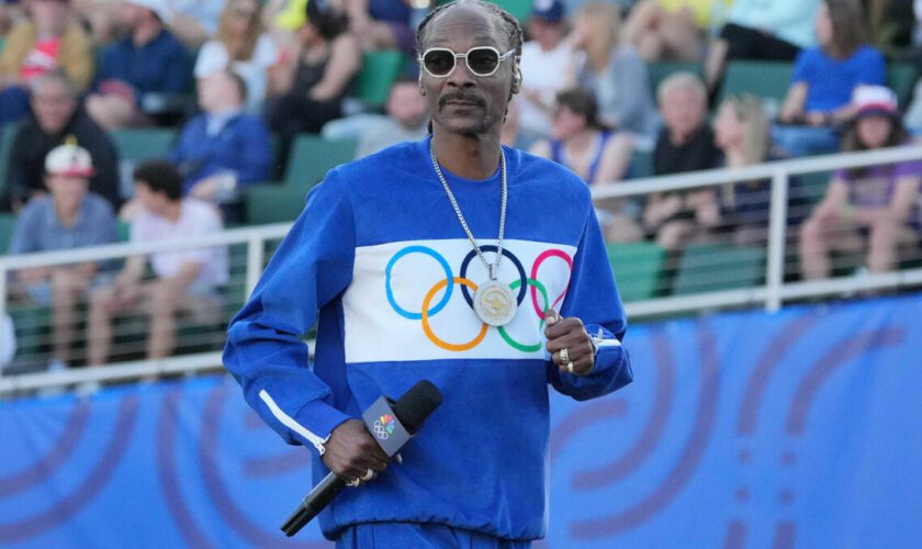 JO Paris 2024 : MC Solaar, Laetitia Casta et… Snoop Dogg, le casting XXL des porteurs de flamme à Saint-Denis