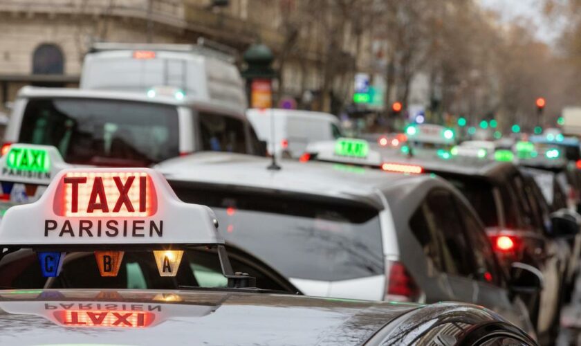 JO Paris 2024 : Tarifs exorbitants, racolage... Le fléau des taxis clandestins