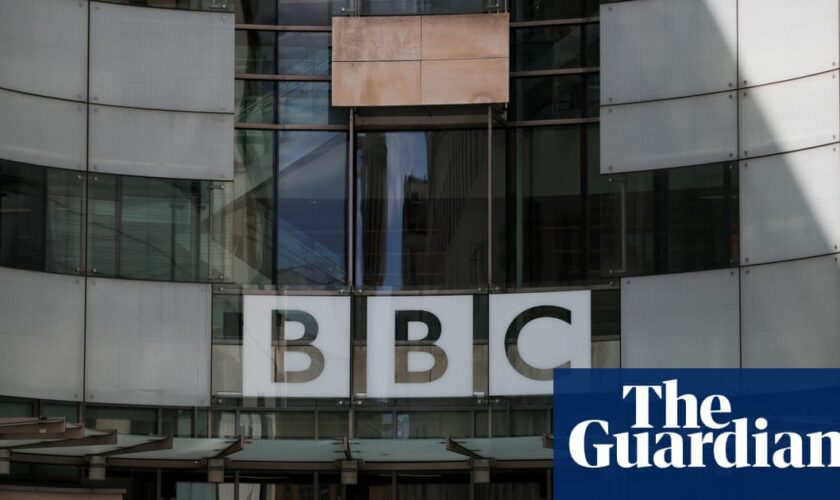 Keir Starmer commits to keeping BBC licence fee after years of Tory hostility