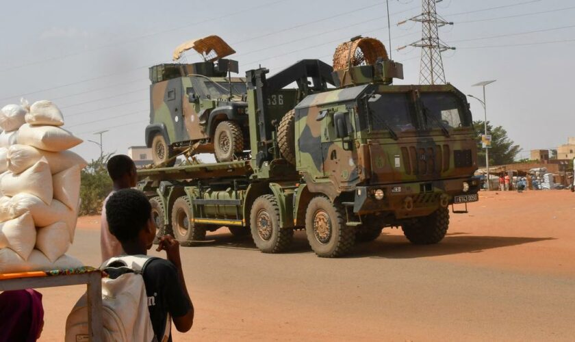 La France peine à refonder ses relations avec ses anciennes colonies africaines