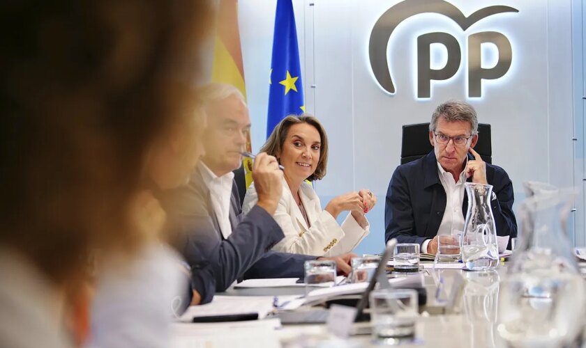 La oposición apunta al PSC tras conocer el preacuerdo de ERC: "Se han quitado la careta"