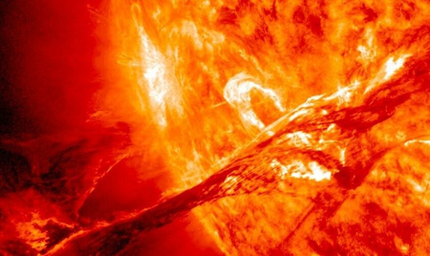 La supertormenta solar del mes de mayo provocó que miles de satélites se hundieran hacia la Tierra