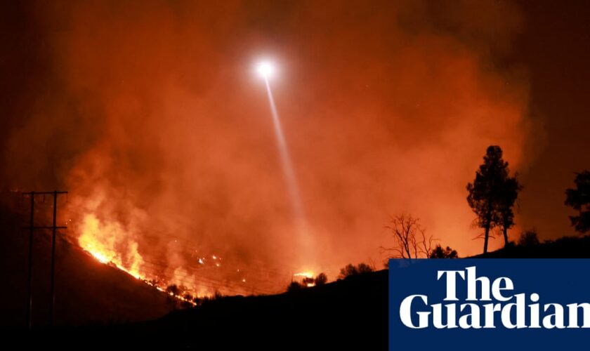 Largest wildfire in US grows to cover area bigger than Los Angeles