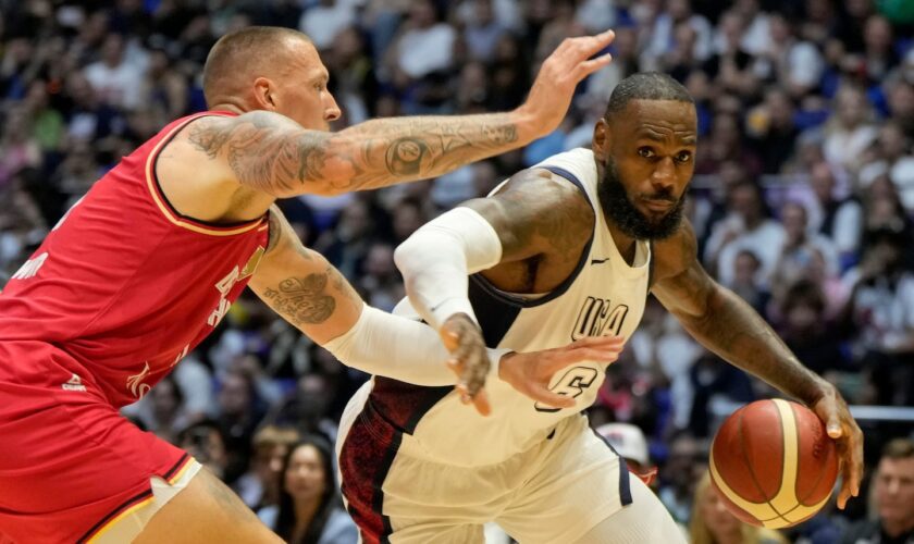 LeBron James closes out Germany, keeps U.S. men unbeaten entering Paris