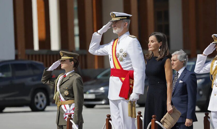 Leonor visita la Escuela Naval De Marín y se empapa de las fiestas del Día del Carmen: "Bienvenida, alteza, a vuestra casa"