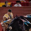 Manzanares corta una solitaria oreja en otra tarde pesada