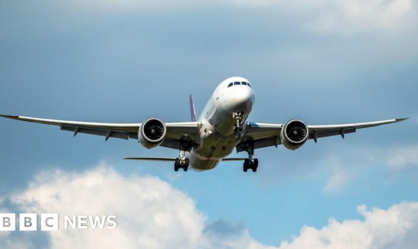 More UK flight delays expected after IT outages