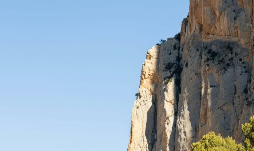 Muere un senderista de 71 años tras una caída en el Pirineo oscense