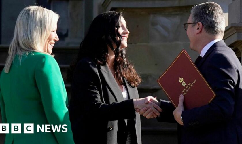 New PM meets political leaders at Stormont