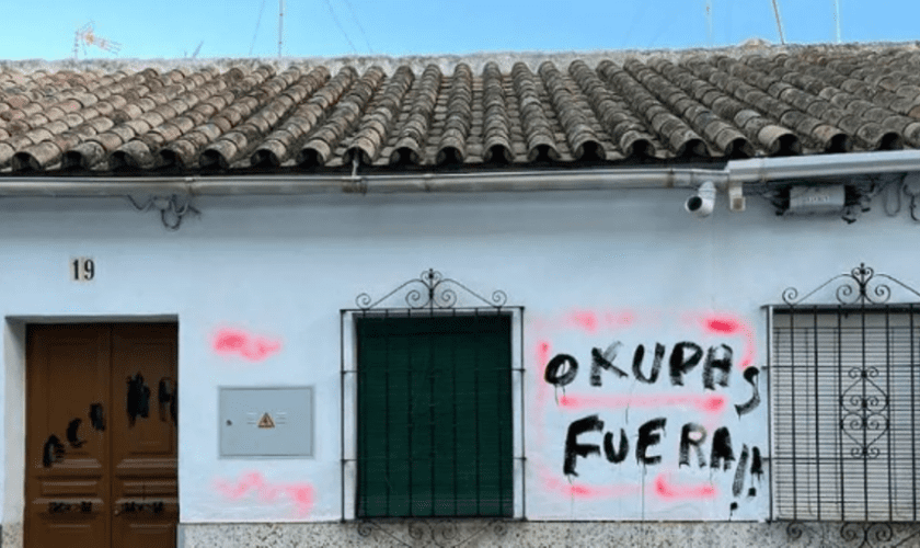 Okupa una casa en La Coruña y reclama 4.000 euros por «gastos de traslado» a los dueños de la vivienda