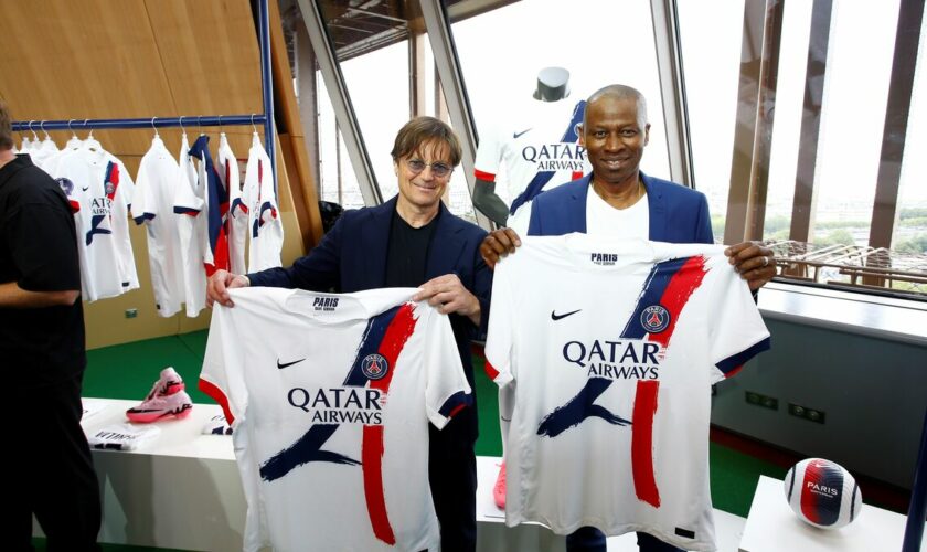 PSG : inspiré des années 1990 avec la tour Eiffel en majesté, voici le nouveau maillot extérieur du club