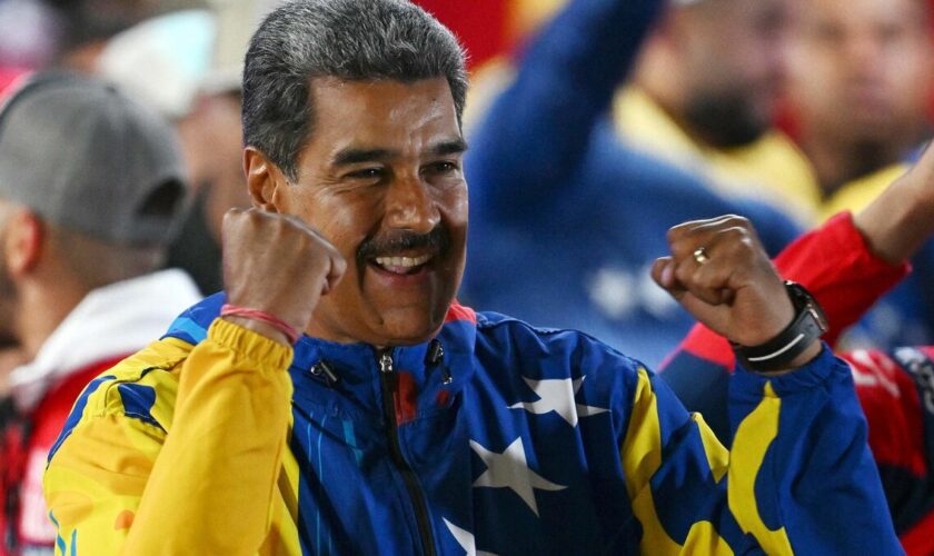 Présidentielle au Venezuela : Maduro réélu selon de premiers résultats, l’opposition revendique la victoire, Washington émet des doutes