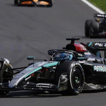 Russell sorprende y gana, Mercedes hace un doblete y Verstappen sale reforzado