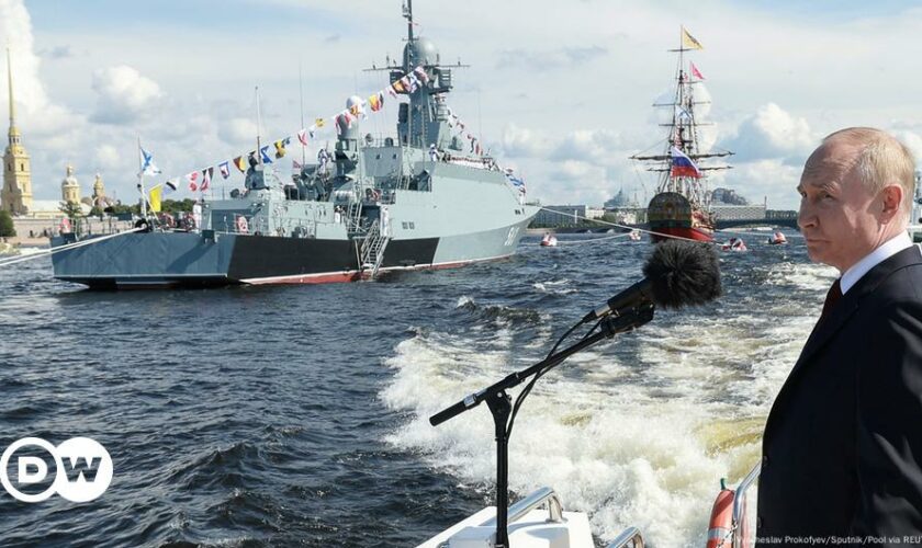 Russian navy begins major combat training exercises