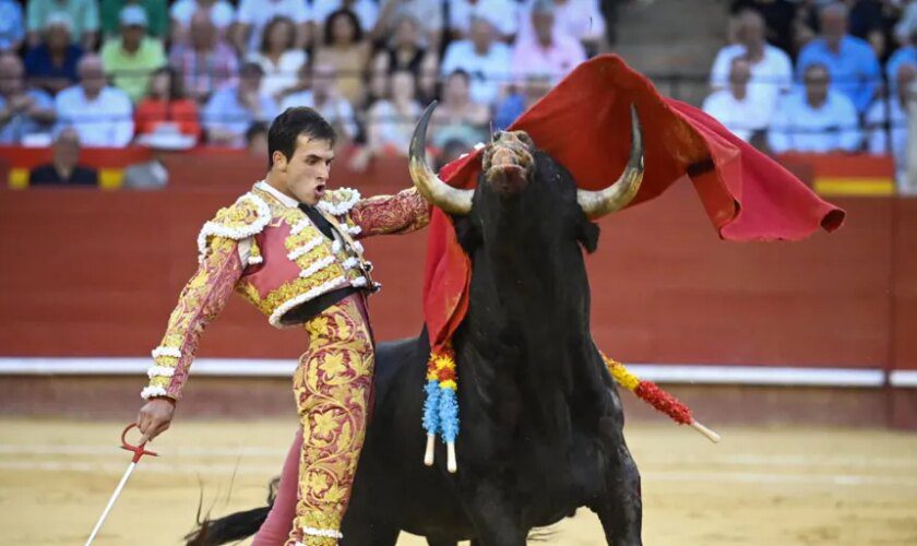 Samuel Navalón puntúa en la sosa apertura de la Feria de Julio de Valencia