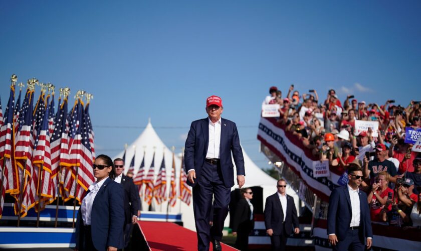 Secret Service encourages Trump campaign to stop outdoor rallies