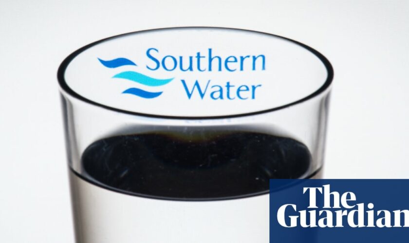 Southern Water boss handed £183,000 bonus despite huge rise in bills