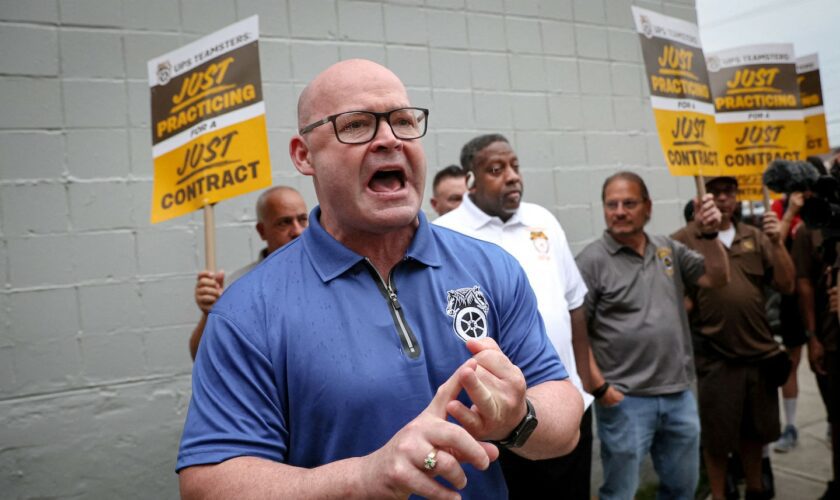 Teamsters president to address RNC, as Republicans flirt with populism