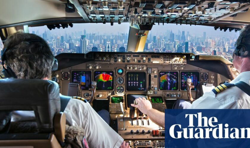 Top pilots’ union sounds alarm as regulators consider smaller crew sizes