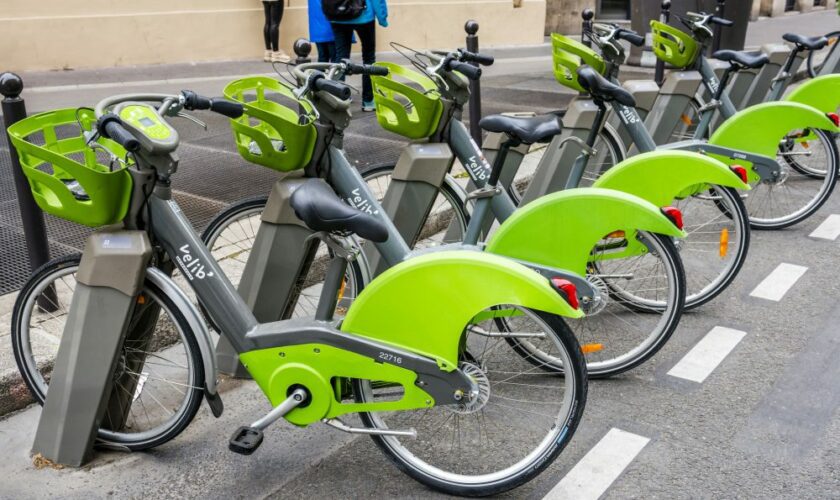 Tour de France : pour laisser une chance à ses concurrents, Tadej Pogacar finira le tour en Vélib’