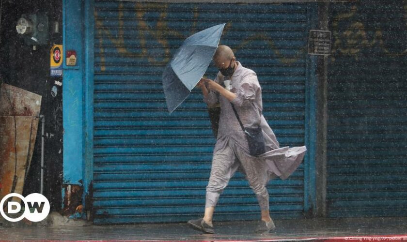 Typhoon Gaemi hits Taiwan after deadly winds and rain