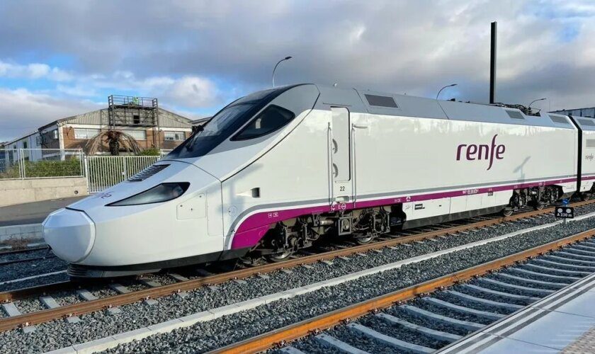 Un 'motín' de pasajeros por la falta de aire acondicionado en el tren obliga a RENFE al traslado en autobús