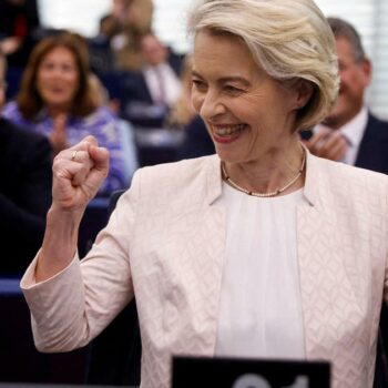 Ursula von der Leyen, une hyperprésidente de la Commission, championne des contorsions