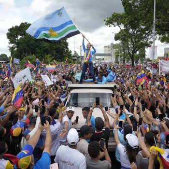 Venezuela cierra la campaña con un duelo en la calle y en las redes sociales: carcajadas en Tik Tok y un nuevo mote para Maduro