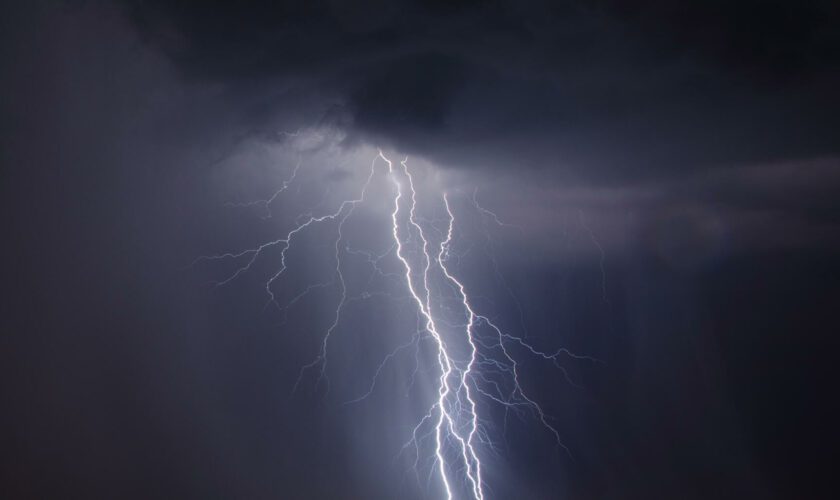 Météo : de violents orages dans l’Eure font d’importants dégâts, la canicule continue au sud