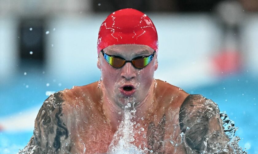 Le nageur britannique Adam Peaty a lui aussi été testé positif au Covid-19 lundi, au lendemain de sa médaille d'argent en finale du 100 m brasse des J0-20