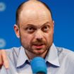 Russian dissident Vladimir Kara-Murza attends a press conference after being freed in a multi-country prisoner swap in Bonn, Germany, August 2, 2024. REUTERS/Leon Kuegeler