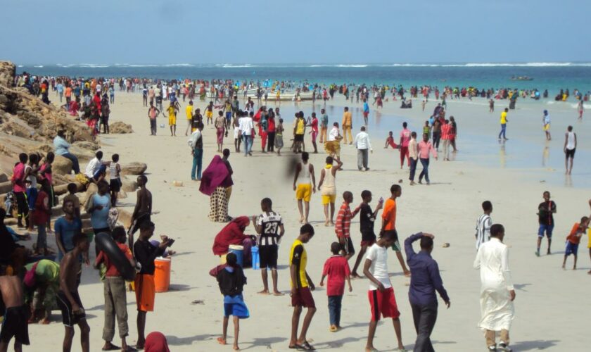 Terroranschlag mit Toten am Strand von Mogadischu