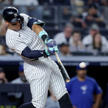 Aaron Judge becomes first player to hit 40 home runs this season with 477-foot blast