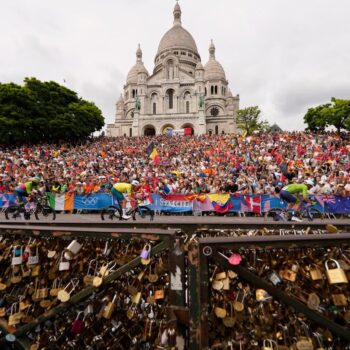 AP PHOTOS: Olympic highlights from Day 8 of the Paris Games