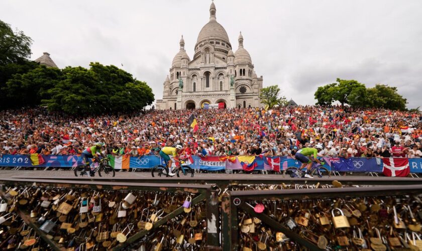 AP PHOTOS: Olympic highlights from Day 8 of the Paris Games