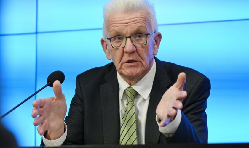 Kretschmann will Sondervermögen für Wasserstoff und Bahn