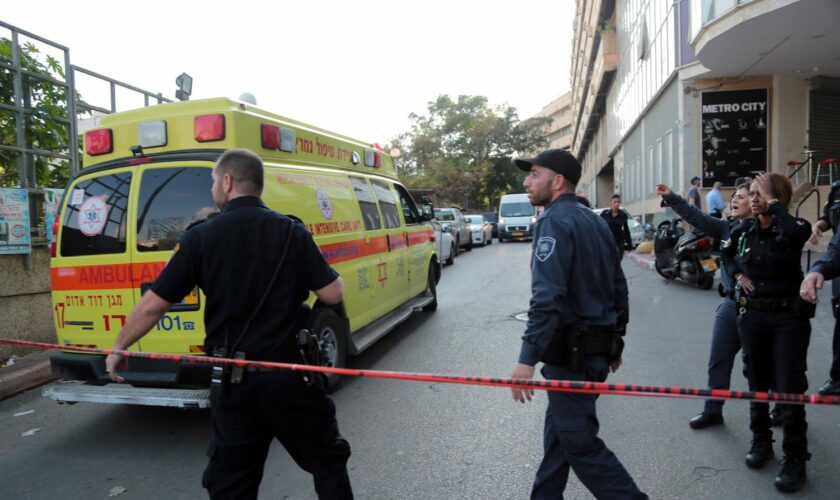 Israël : un mort et trois blessés graves après une attaque au couteau