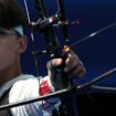 EN DIRECT - JO de Paris 2024 : le benjamin des archers tricolores, Baptiste Addis, 17 ans, qualifié en quarts de finale