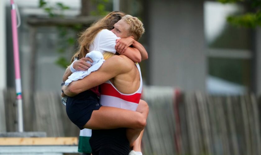 „Wir mussten meinem Vater versprechen, dass wir keinen Sex haben“