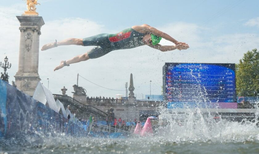 JO de Paris 2024 : quelles options si le relais mixe de triathlon est reporté à cause de la Seine trop polluée ?