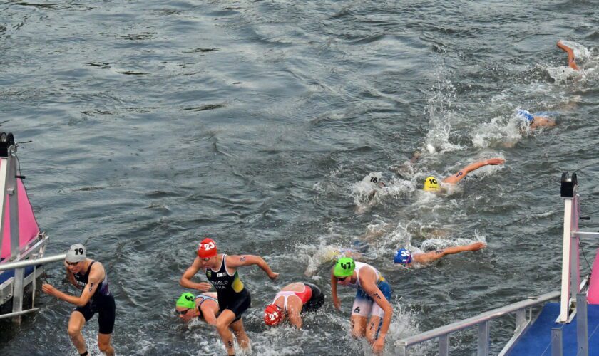 DIRECT. JO 2024 : la France chute lors du relais mixte en triathlon, la médaille s'éloigne, le live