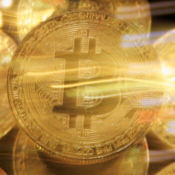 Kryptowährung: Bitcoin fällt auf niedrigsten Kurs seit Februar