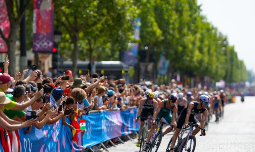 Olympics LIVE: Alex Yee leads Team GB in triathlon mixed relay before Simone Biles bids for gymnastics history