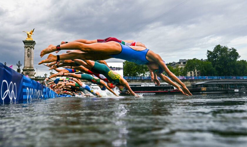 JO Paris 2024 : le triathlon mixte maintenu dans la Seine, ce que l’on sait de la qualité de l’eau du fleuve depuis 5 jours