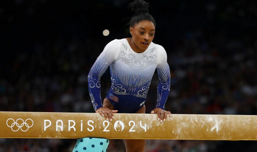 Simone Biles misses out on fourth gold of games after falling