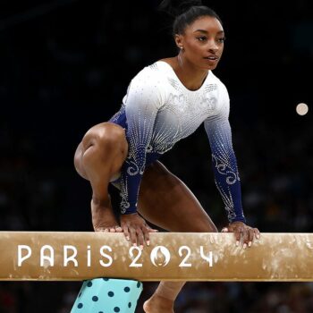 Simone Biles slips off balance beam, fails to make podium in Paris Olympics event