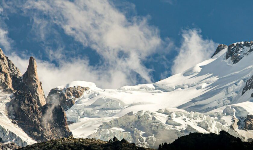 Avalanche dans le Mont-Blanc : un mort, des blessés... L'origine de l'accident identifiée