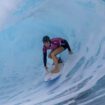 Surf aux JO de Paris : Johanne Defay décroche le bronze à Teahupo’o, la 47e médaille de la France