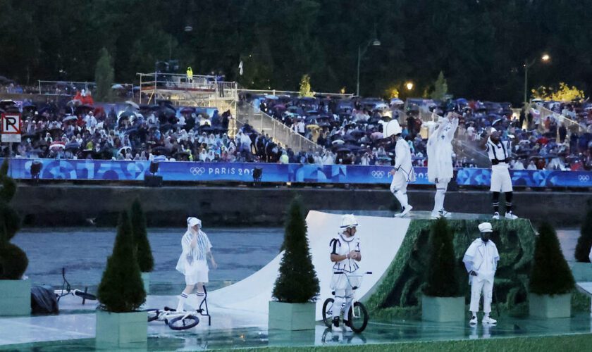 JO de Paris 2024 : un policier visé par une enquête pour homicide volontaire a participé à la cérémonie d’ouverture